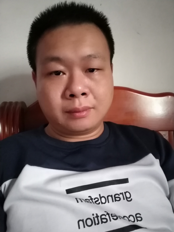 飞的第一张照片--广州中老年相亲网