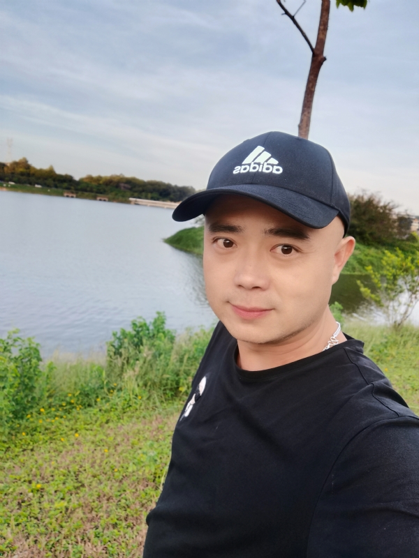 石头哥的第一张照片--广州中老年相亲网