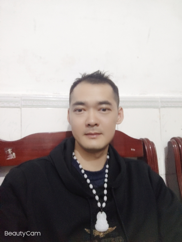 快乐的等待的第一张照片--广州中老年相亲网