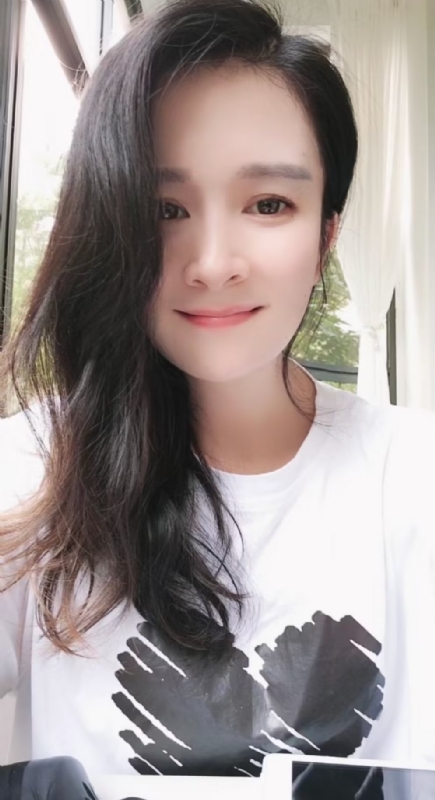 晨曦的第一张照片--广州中老年相亲网