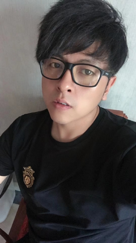 爱你永远不容易的第一张照片--广州中老年相亲网