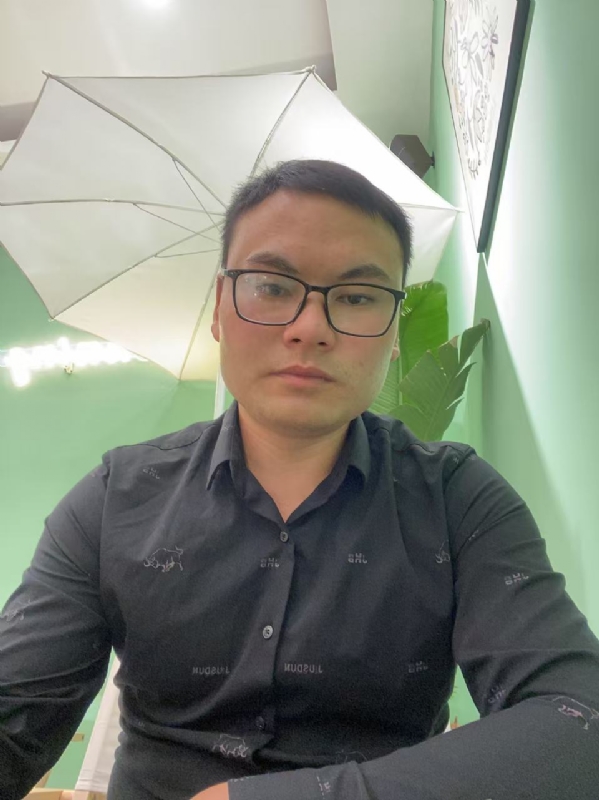 像风一样自由的第一张照片--广州中老年相亲网