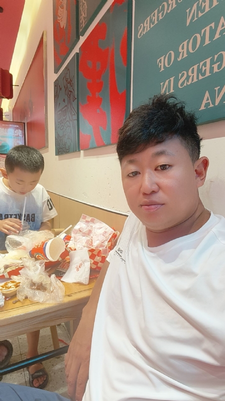 景色宏图的第一张照片--广州中老年相亲网